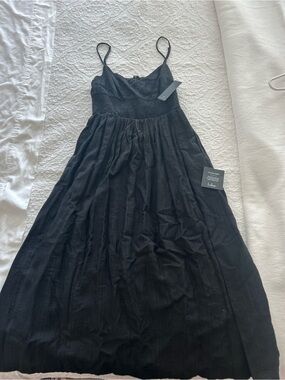🆕NWT Lulu’s dark gray summer dress